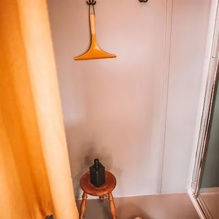 Crash'nstay - 't Silo Ferienhaus